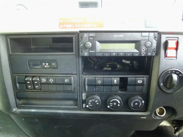 三菱ふそう ファイター 増トン 平ボディ（クレーン付） 2KG-FK65FZ(103674) 34枚目