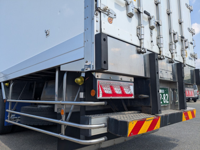 いすゞ ギガ 大型 冷蔵冷凍バン 2PG -CYL77C(103676) 6枚目