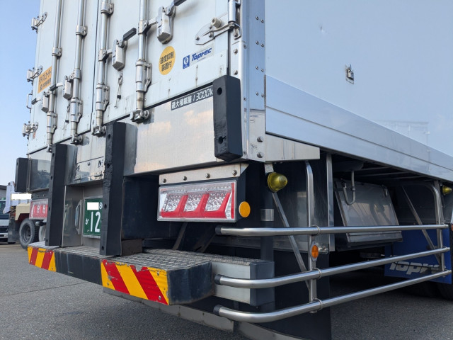 いすゞ ギガ 大型 冷蔵冷凍バン 2PG -CYL77C(103676) 7枚目