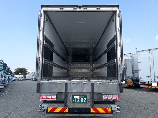 いすゞ ギガ 大型 冷蔵冷凍バン 2PG -CYL77C(103676) 8枚目