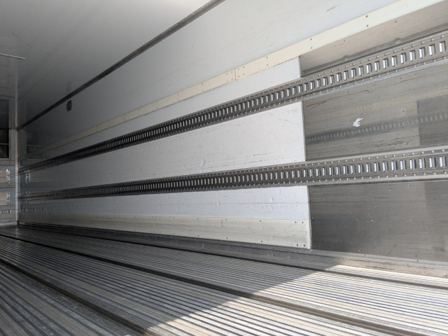 いすゞ ギガ 大型 冷蔵冷凍バン 2PG -CYL77C(103676) 11枚目