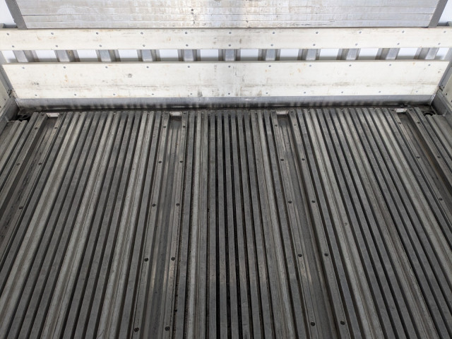 いすゞ ギガ 大型 冷蔵冷凍バン 2PG -CYL77C(103676) 15枚目