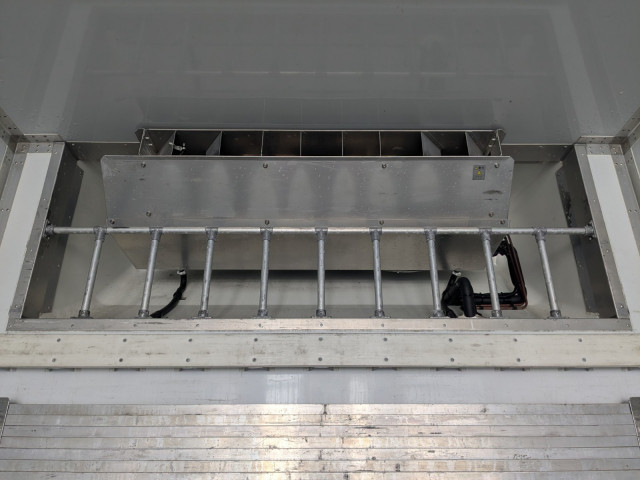 いすゞ ギガ 大型 冷蔵冷凍バン 2PG -CYL77C(103676) 17枚目