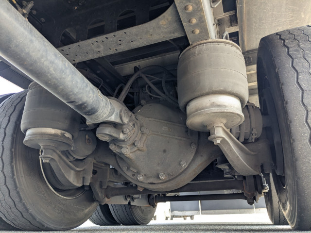 いすゞ ギガ 大型 冷蔵冷凍バン 2PG -CYL77C(103676) 22枚目