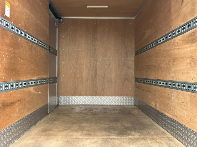 三菱ふそう キャンター 小型 バン TPG-FBA20(103677) 10枚目