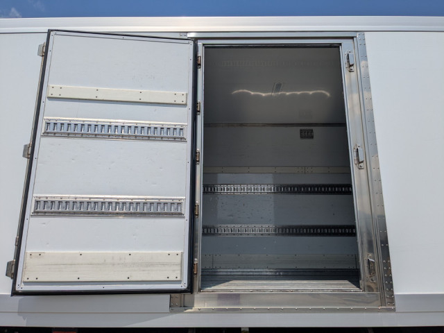 いすゞ ギガ 大型 冷蔵冷凍バン 2PG -CYL77C(103676) 29枚目