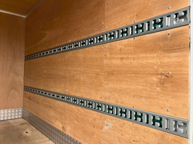 三菱ふそう キャンター 小型 バン TPG-FBA20(103677) 15枚目