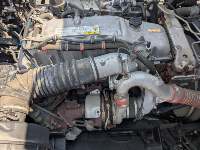 いすゞ ギガ 大型 冷蔵冷凍バン 2PG -CYL77C(103676) 48枚目