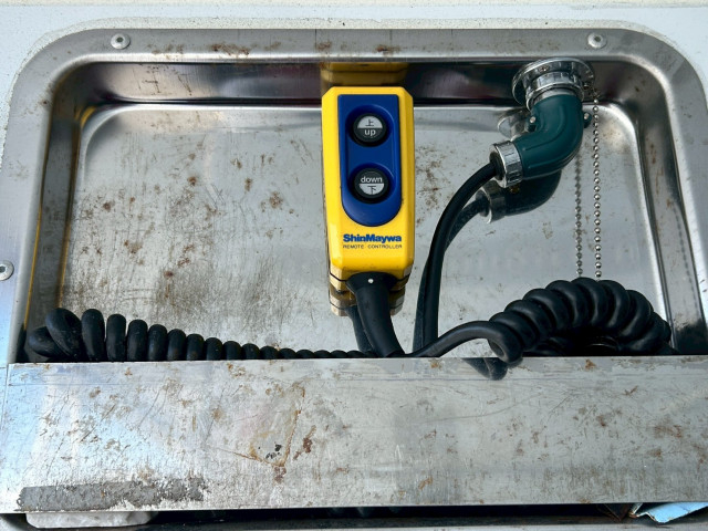 いすゞ フォワード 中型 冷蔵冷凍バン 2PG-FRR90T2(103679) 18枚目