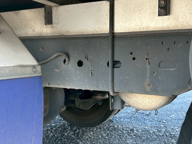 いすゞ フォワード 中型 冷蔵冷凍バン 2PG-FRR90T2(103679) 25枚目