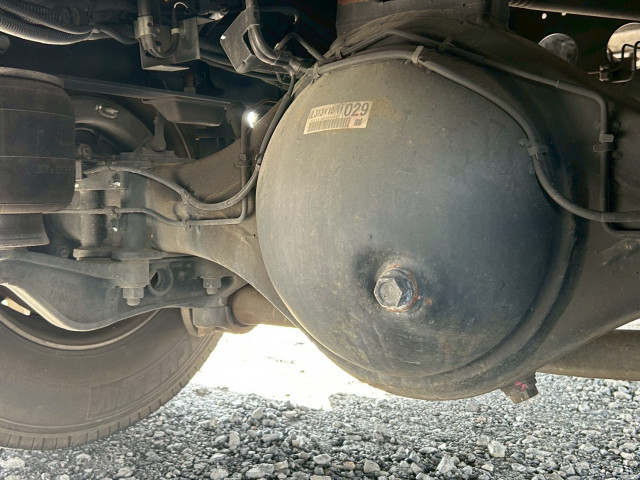 いすゞ フォワード 中型 冷蔵冷凍バン 2PG-FRR90T2(103679) 28枚目