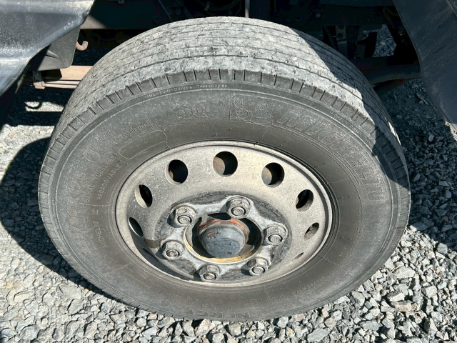 いすゞ フォワード 中型 冷蔵冷凍バン 2PG-FRR90T2(103679) 46枚目