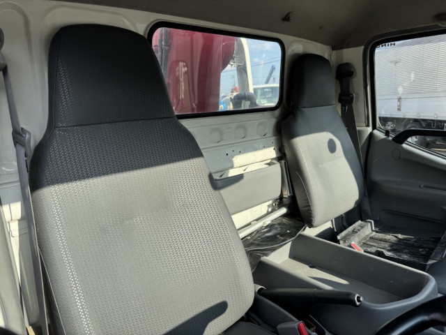 日野 デュトロ 小型 平ボディ（クレーン付） TPG-XZU650M(103680) 29枚目