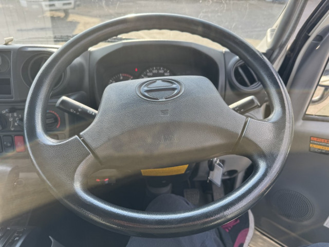 日野 デュトロ 小型 平ボディ（クレーン付） TPG-XZU650M(103680) 32枚目