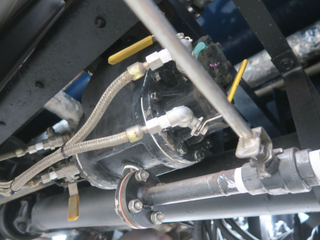 日野 プロフィア 大型 タンクローリー QPG-GN1APEG(103690) 17枚目