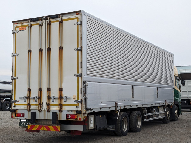 UDトラックス（日産） クオン 大型 ウィング 2PG-CG5CA(103710) 4枚目