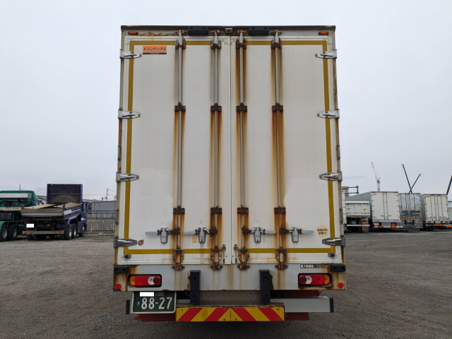 UDトラックス（日産） クオン 大型 ウィング 2PG-CG5CA(103710) 5枚目