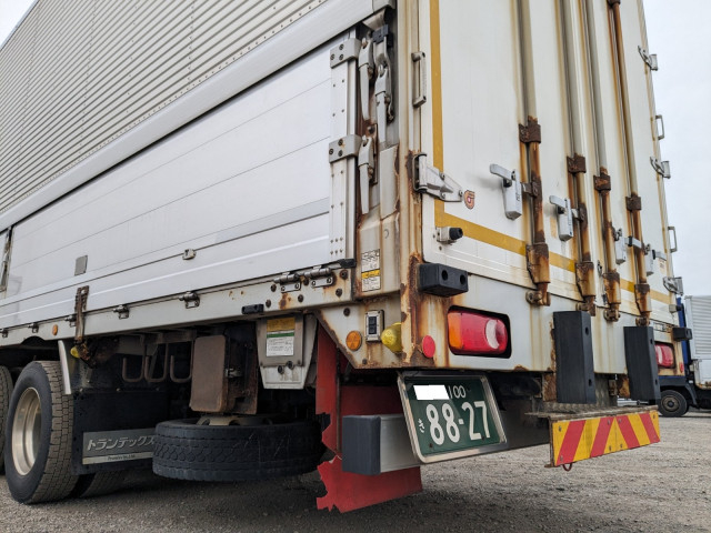 UDトラックス（日産） クオン 大型 ウィング 2PG-CG5CA(103710) 7枚目
