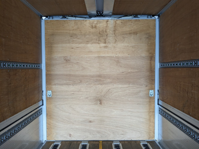 UDトラックス（日産） クオン 大型 ウィング 2PG-CG5CA(103710) 15枚目