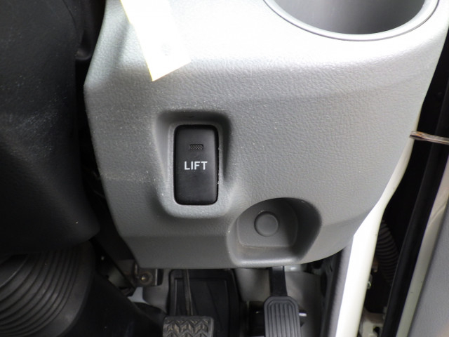 トヨタ トヨエース 小型 平ボディ ABF-TRY230(103709) 16枚目