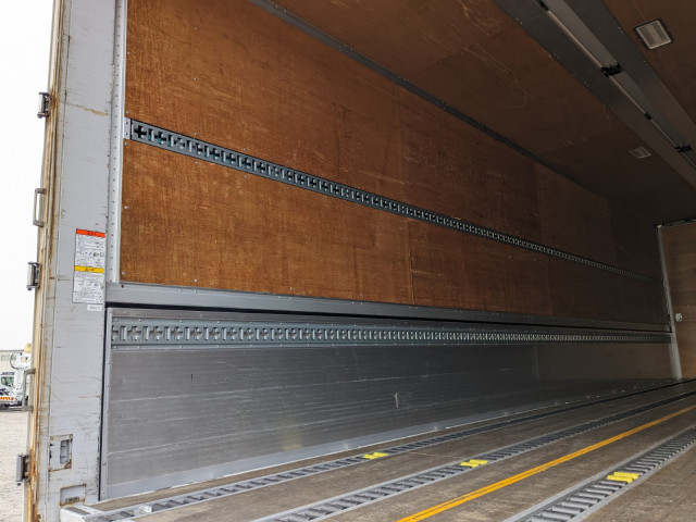 UDトラックス（日産） クオン 大型 ウィング 2PG-CG5CA(103710) 18枚目