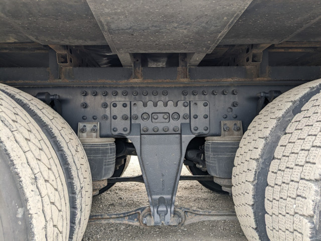 UDトラックス（日産） クオン 大型 ウィング 2PG-CG5CA(103710) 21枚目