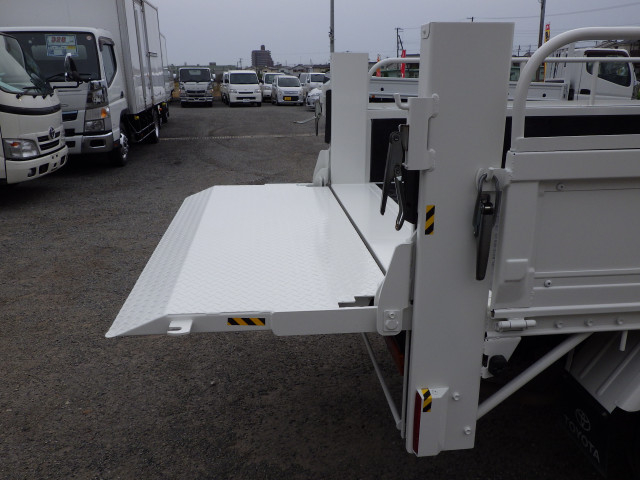 トヨタ トヨエース 小型 平ボディ ABF-TRY230(103709) 27枚目