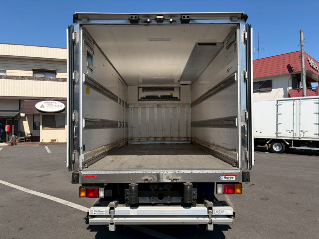 いすゞ エルフ 小型 冷蔵冷凍バン TPG-NPR85AN(103713) 10枚目