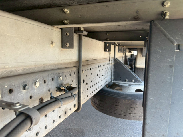 いすゞ エルフ 小型 冷蔵冷凍バン TPG-NPR85AN(103713) 14枚目