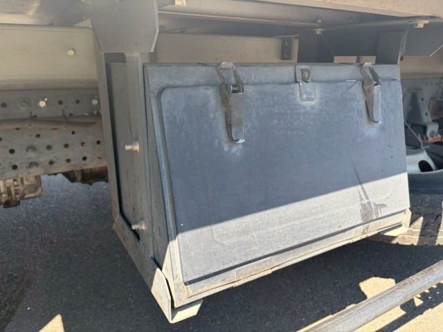 いすゞ エルフ 小型 冷蔵冷凍バン TPG-NPR85AN(103713) 15枚目