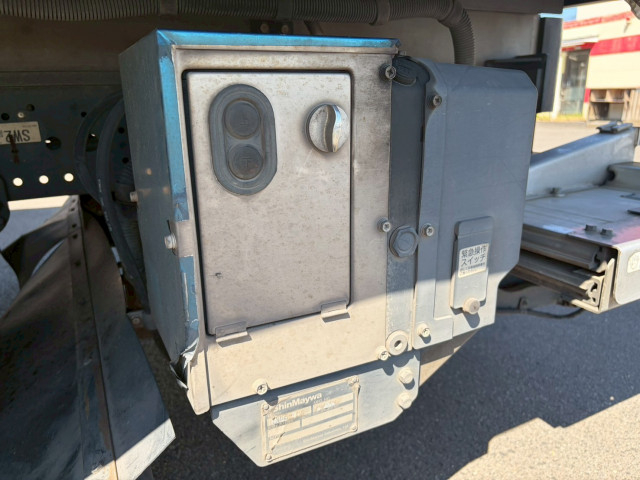 いすゞ エルフ 小型 冷蔵冷凍バン TPG-NPR85AN(103713) 19枚目