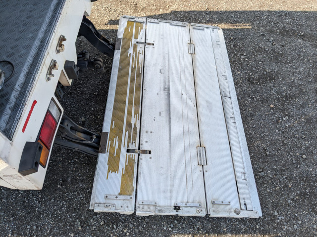 いすゞ エルフ 小型 冷蔵冷凍バン TPG-NPR85AN(103715) 10枚目