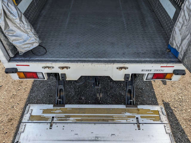 いすゞ エルフ 小型 冷蔵冷凍バン TPG-NPR85AN(103715) 12枚目