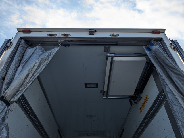 いすゞ エルフ 小型 冷蔵冷凍バン TPG-NPR85AN(103715) 13枚目