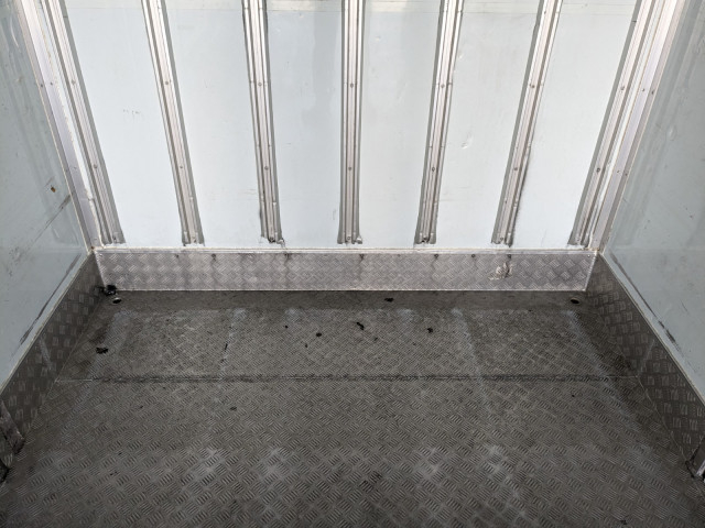 いすゞ エルフ 小型 冷蔵冷凍バン TPG-NPR85AN(103715) 16枚目