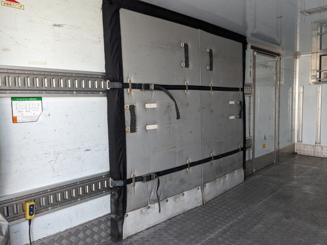 いすゞ エルフ 小型 冷蔵冷凍バン TPG-NPR85AN(103715) 23枚目