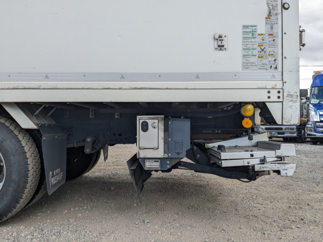 いすゞ エルフ 小型 冷蔵冷凍バン TPG-NPR85AN(103715) 24枚目