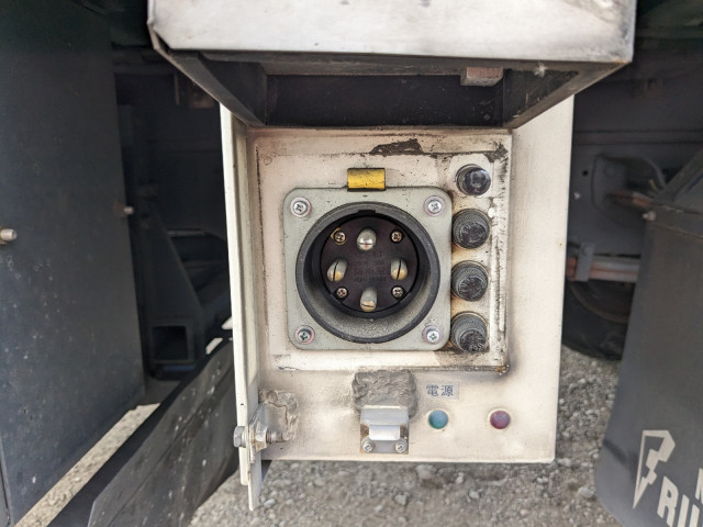 いすゞ エルフ 小型 冷蔵冷凍バン TPG-NPR85AN(103715) 38枚目