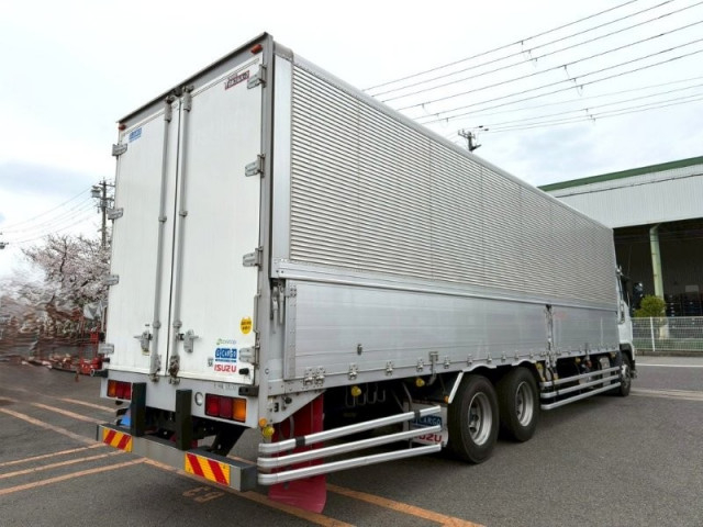 いすゞ ギガ 大型 ウィング QKG-CYL77B(103717) 3枚目