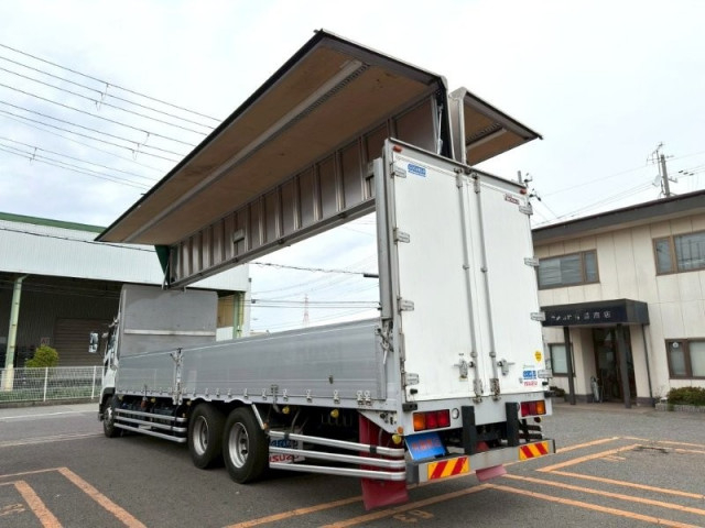 いすゞ ギガ 大型 ウィング QKG-CYL77B(103717) 8枚目