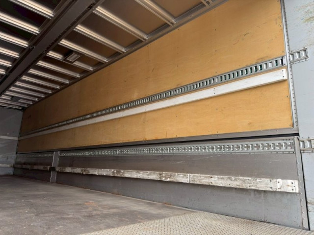 いすゞ ギガ 大型 ウィング QKG-CYL77B(103717) 13枚目