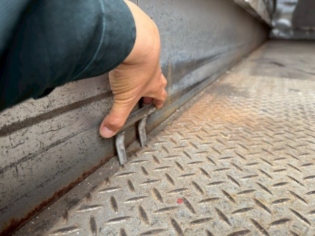 いすゞ ギガ 大型 ウィング QKG-CYL77B(103717) 14枚目