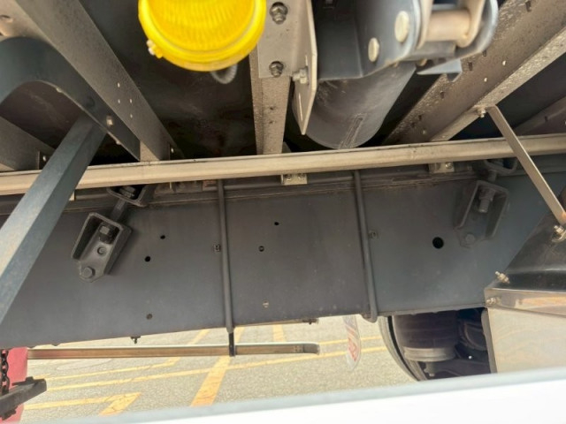 いすゞ ギガ 大型 ウィング QKG-CYL77B(103717) 16枚目