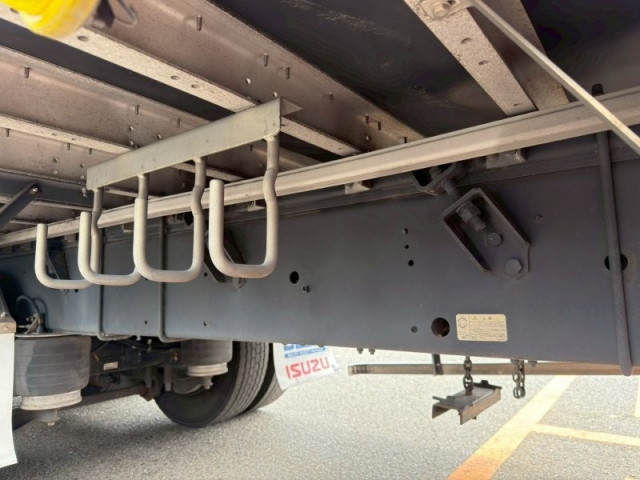 いすゞ ギガ 大型 ウィング QKG-CYL77B(103717) 17枚目