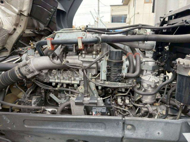 いすゞ ギガ 大型 ウィング QKG-CYL77B(103717) 22枚目