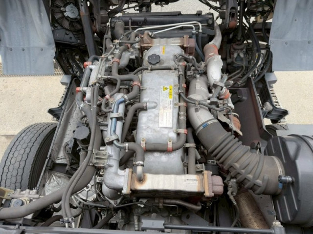 いすゞ ギガ 大型 ウィング QKG-CYL77B(103717) 24枚目