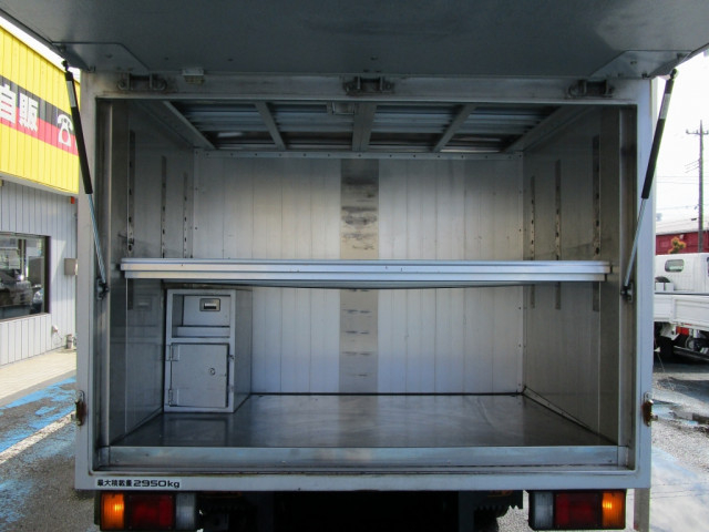 いすゞ エルフ 小型 バン TRG-NMR85AN(103723) 4枚目