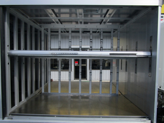 いすゞ エルフ 小型 バン TRG-NMR85AN(103723) 10枚目