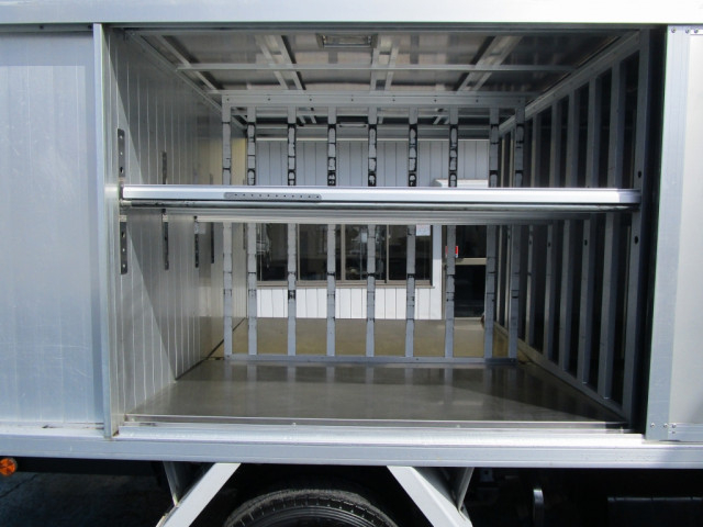 いすゞ エルフ 小型 バン TRG-NMR85AN(103723) 12枚目