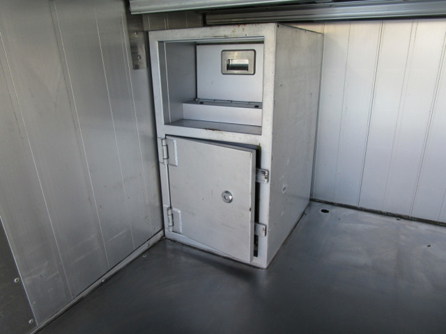 いすゞ エルフ 小型 バン TRG-NMR85AN(103723) 14枚目